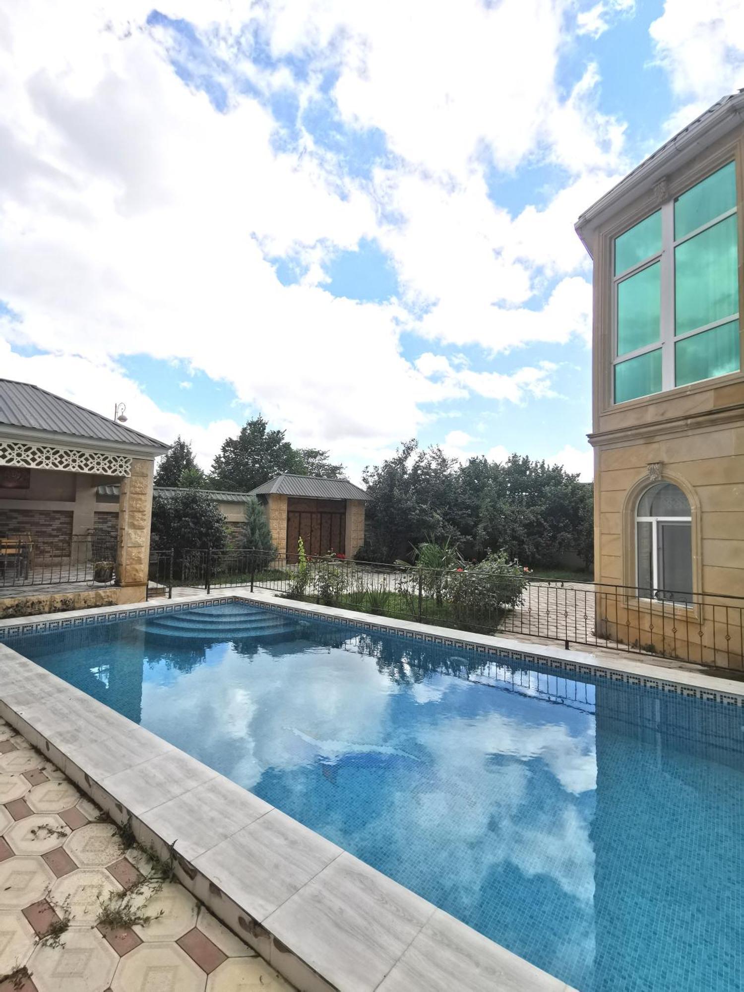 Raffles Villa With Pool กาบาลา ภายนอก รูปภาพ